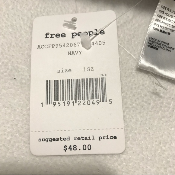 Free people navy scarf - Picture 4 of 5